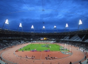 开云体育入口-鹿鸣惊鹄，胖虎驰骋F1赛道，一场跨界压制的双线叙事