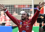 开云下载-包含红牛车队力克红牛二队，汉密尔顿状态火热的词条