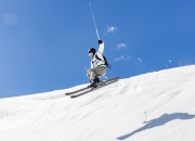 开云体育入口-弗拉霍维奇高光闪耀，曼城客场斩落威尔士劲旅