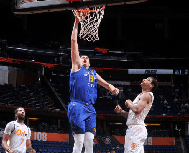 上海队险胜掘金,武切维奇扛起全队 上海队险胜掘金,武切维奇扛起全队