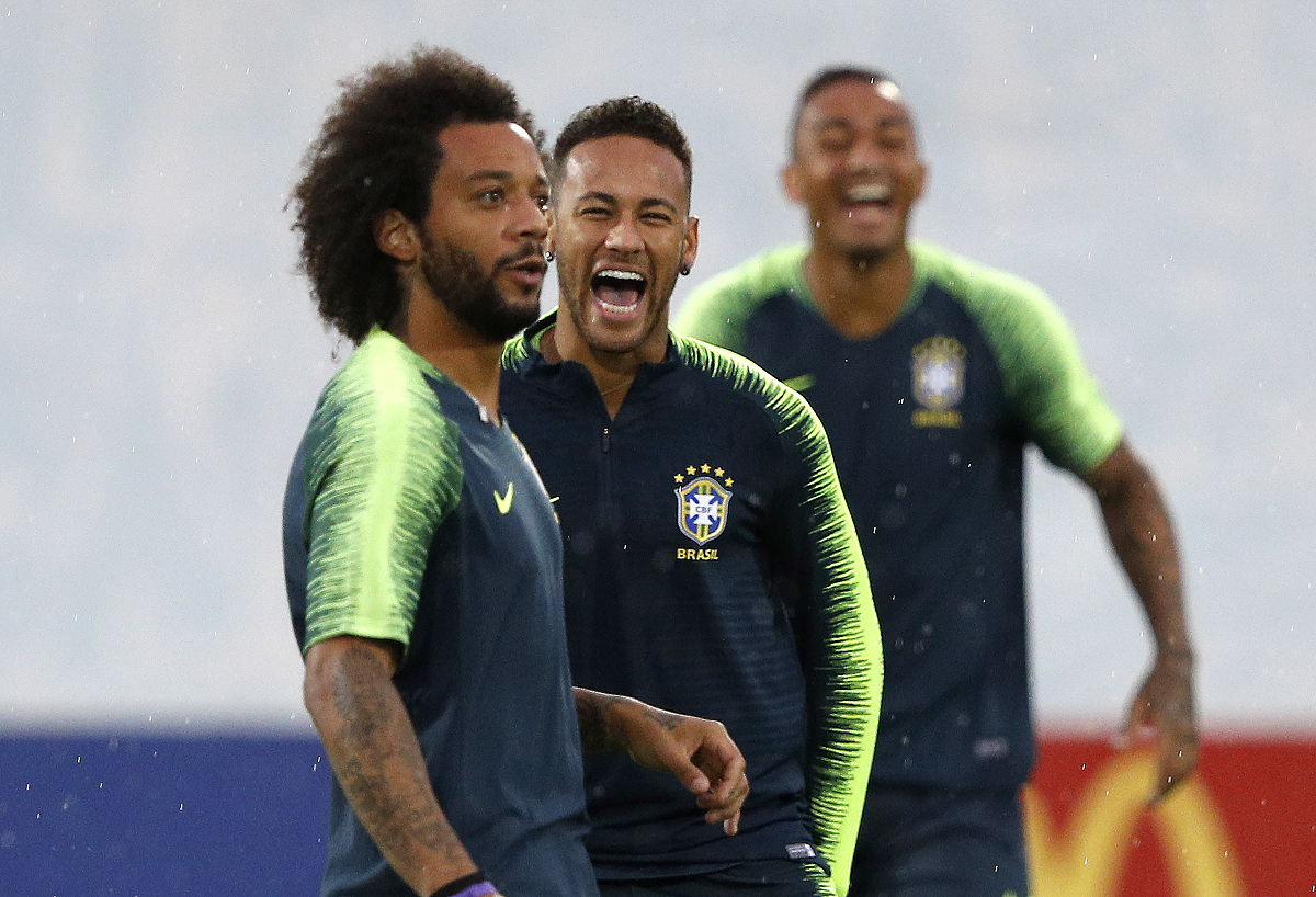 包含马德里竞技力克罗马，伊布扛起全队的词条