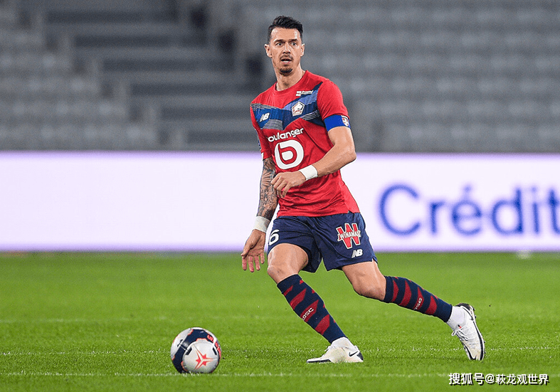 关于里尔队在领先的情况下保持冷静，取得关键胜利的信息