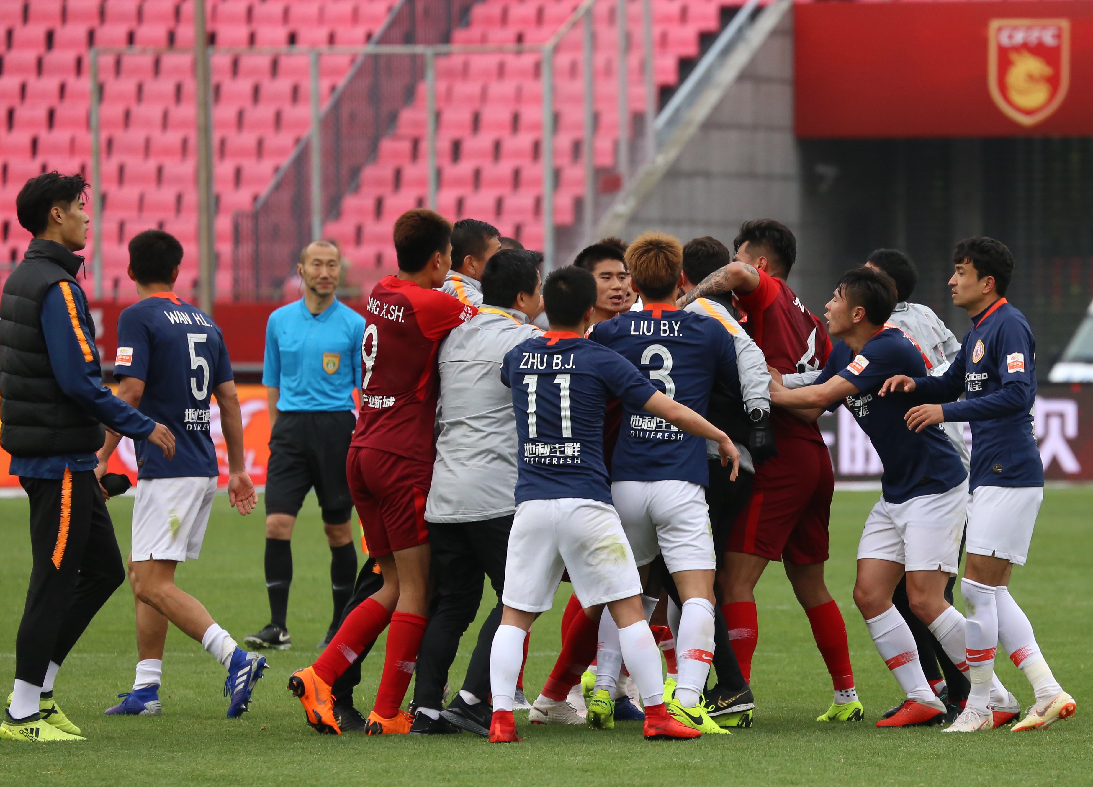 关于河北华夏幸福主场告负，遭遇困境的信息