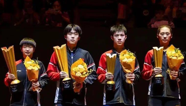 包含佛罗伦萨新援表现抢眼，引发球迷热议的词条