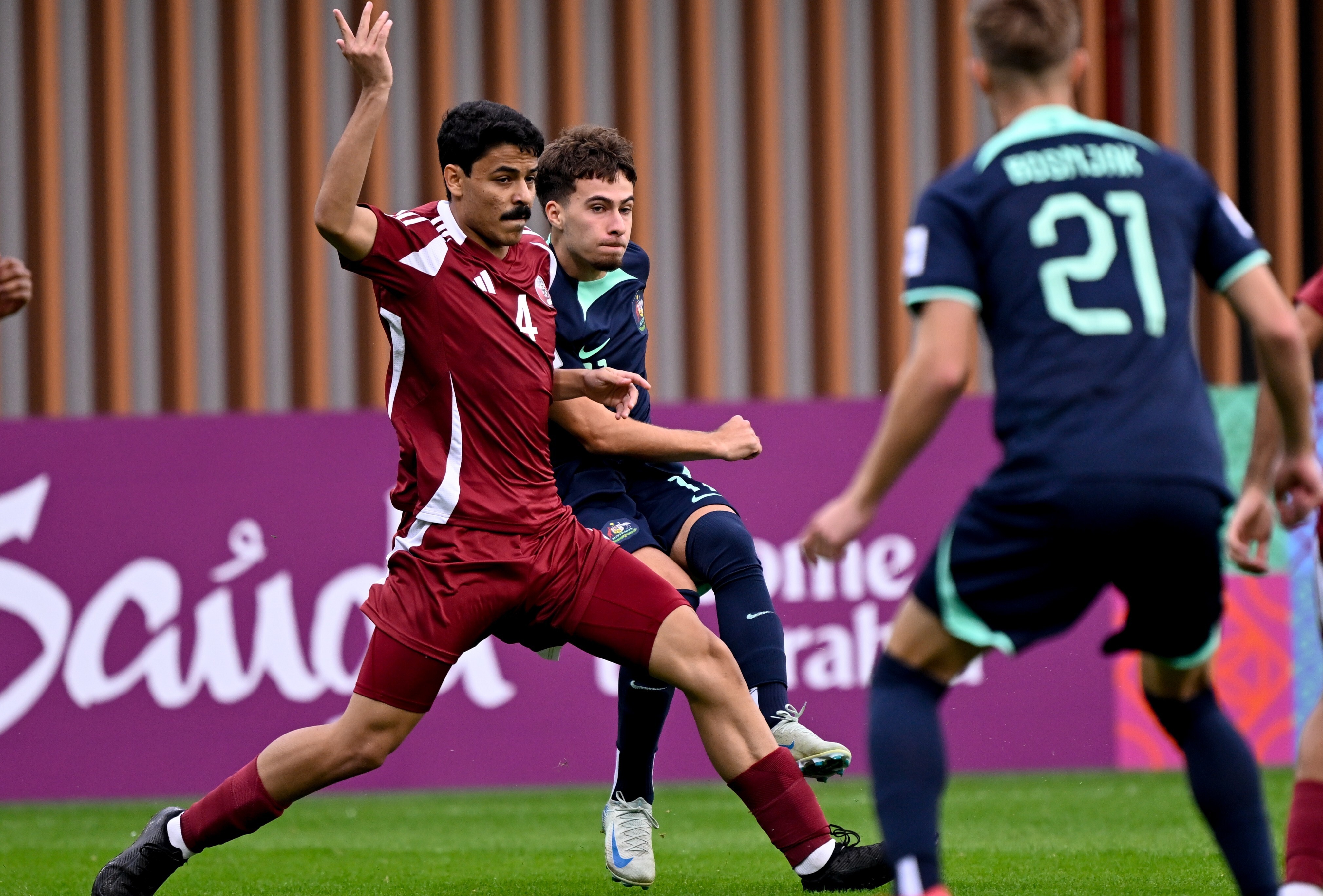 亚洲足球比赛带动足球产业发展的简单介绍 亚洲足球比赛带动足球产业发展的简单介绍