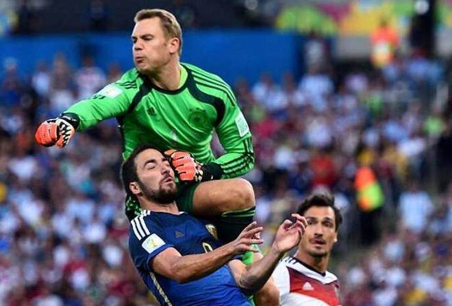 包含夺冠热门遭遇意外，晋级陷入不确定性的词条