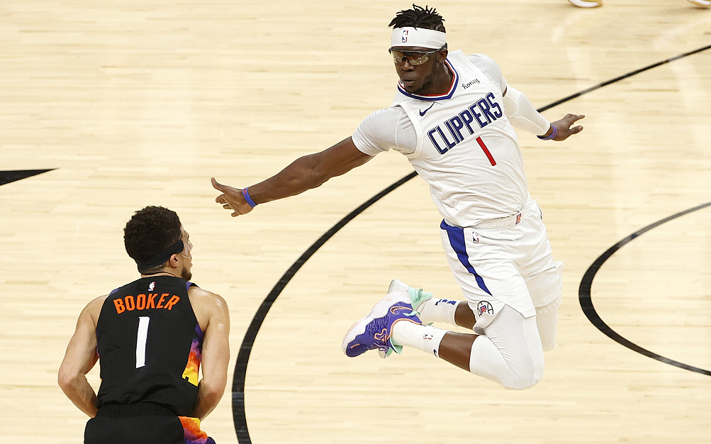 包含乔治大演帽子戏法,号召快船导演社交戏剧的词条 包含乔治大演帽子戏法,号召快船导演社交戏剧的词条