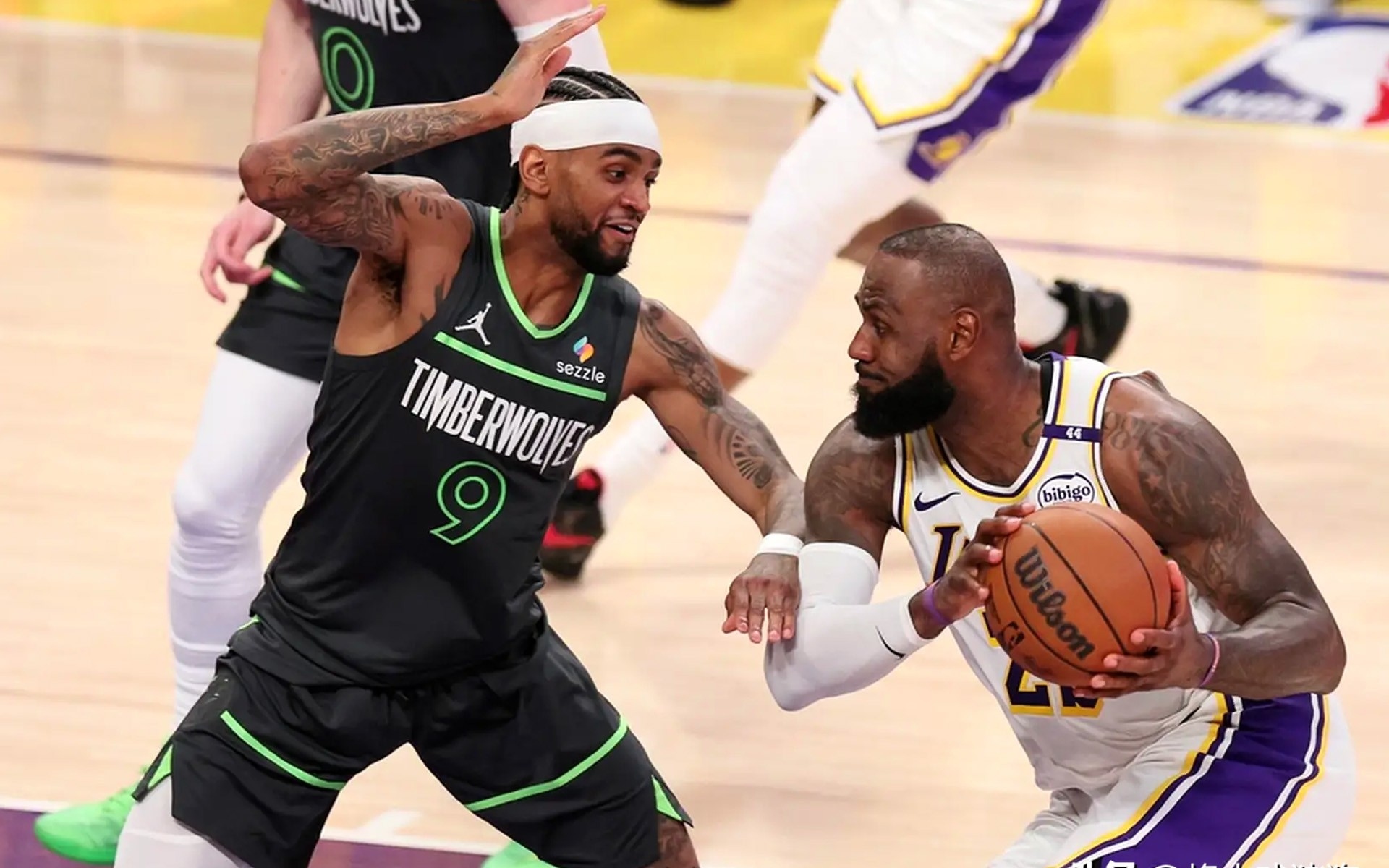 湖人遇阻势头，一丢一胜缓启进攻的简单介绍