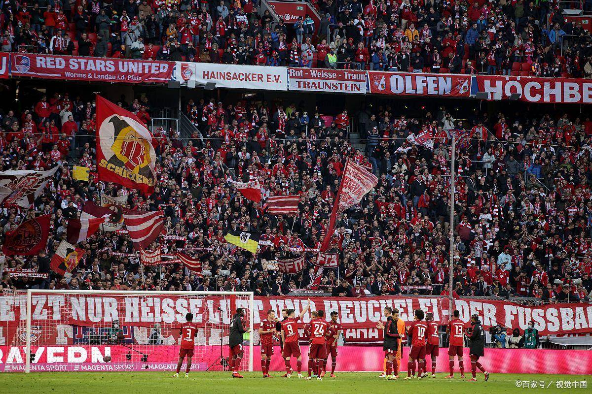 拜仁完胜英格兰，门迪点燃赛场