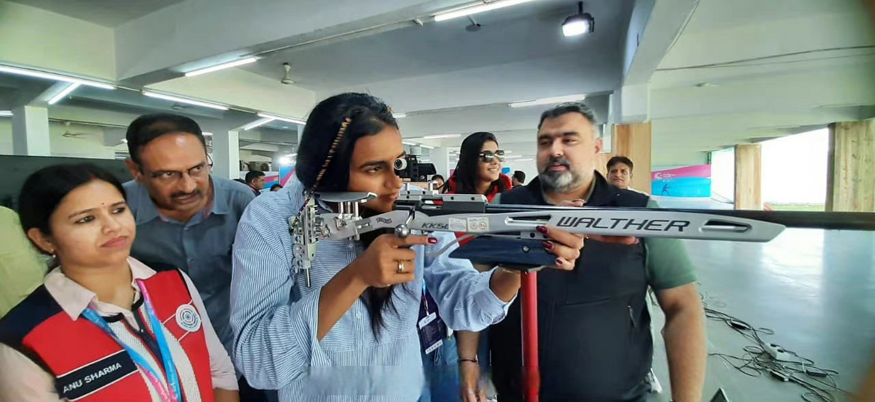 关于英格兰羽毛球队血洗印度羽毛球队，辛杜绝境逆转的信息