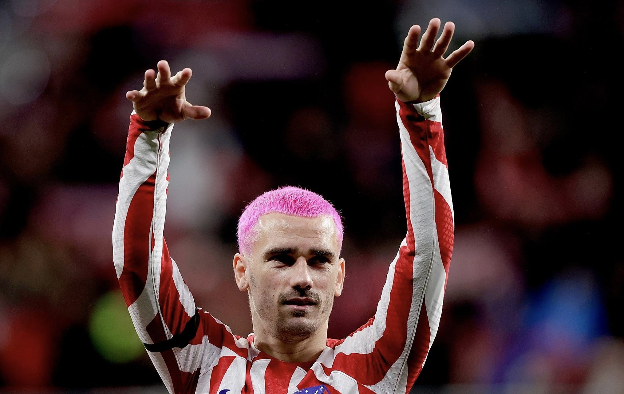 关于巴黎横扫塞维利亚，格列兹曼高光表现的信息