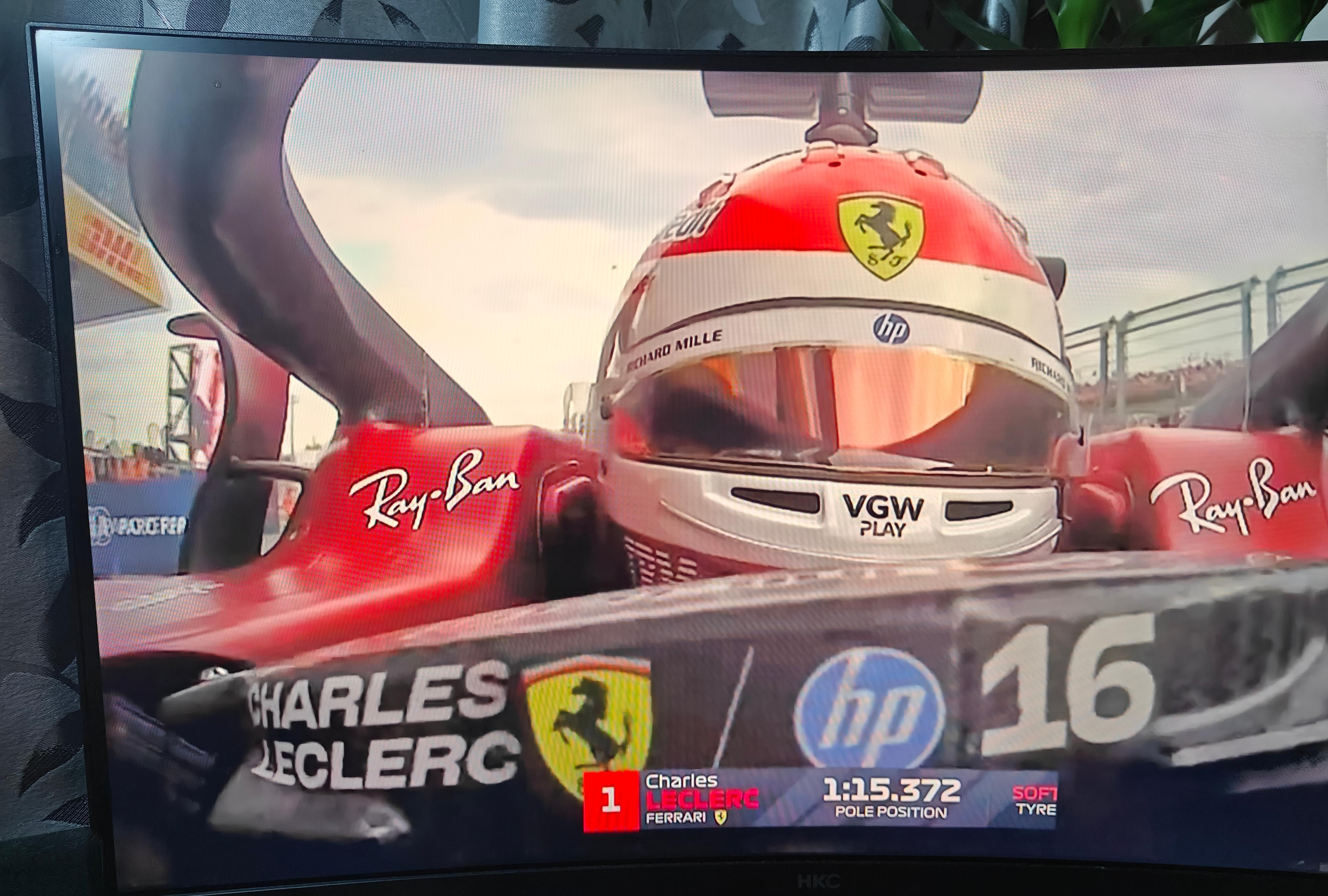 迈凯伦轻取威廉姆斯，勒克莱尔扛起全队